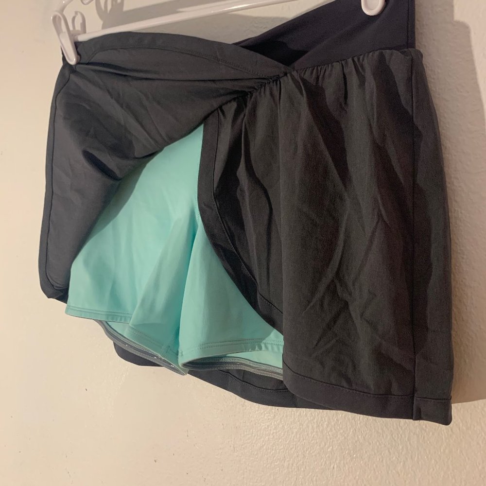 Under Armour Workout Shorts/Skort